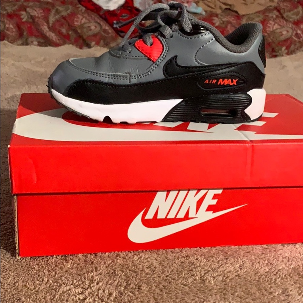 Used Nike shoes